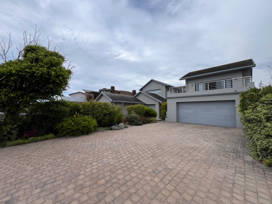 4 Bedroom Property for Sale in Oubaai Western Cape